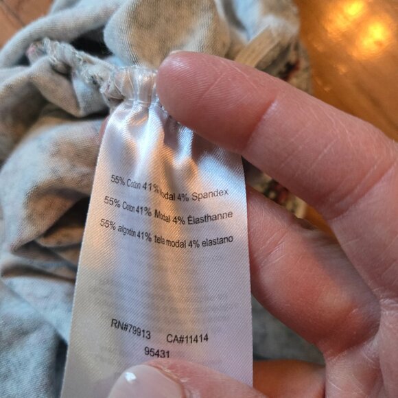 Womens Bundle of 3 Motherhood Maternity size small tops - Picture 9 of 9